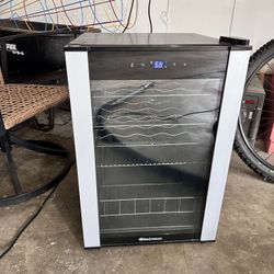 Wine Enthusiast Wine Refrigerator / Cooler