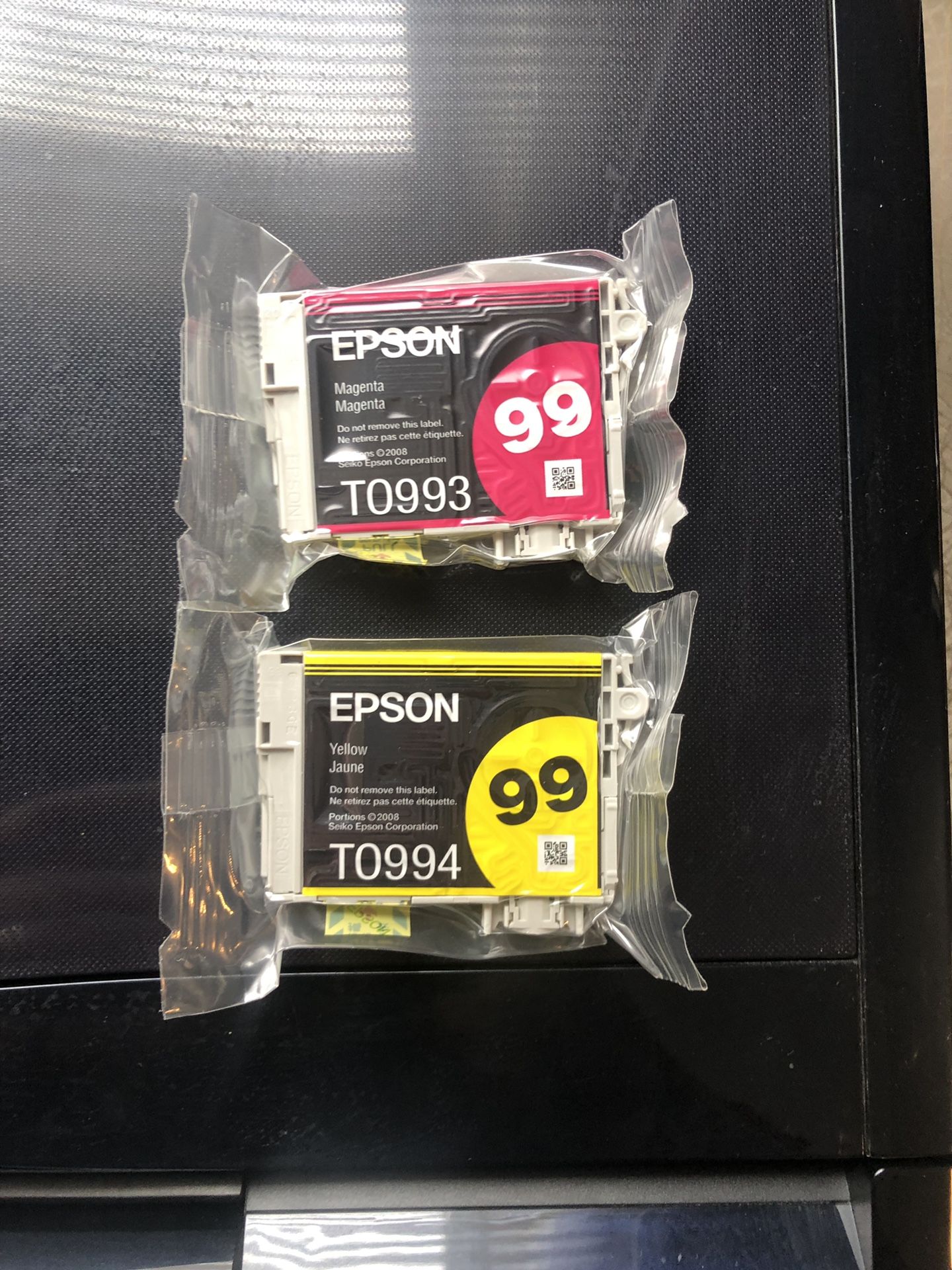 Printer EPSON Artisan 837 with Ink for Sale in Cleveland, OH OfferUp