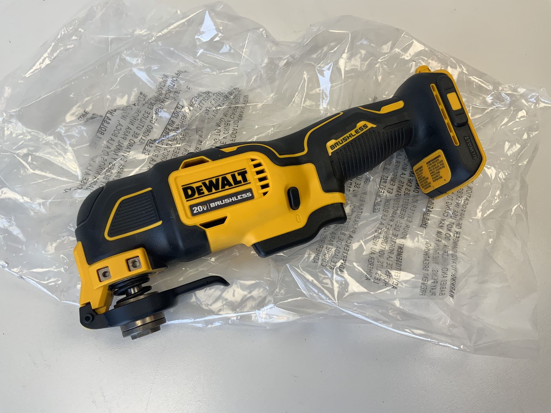DEWALT ATOMIC 20V MAX Cordless Brushless Oscillating Multi Tool (Tool Only)