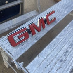 GMC Emblem 