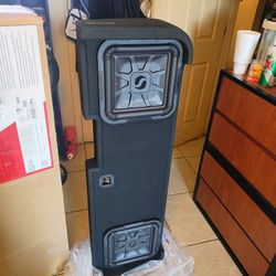 12" Dual Kicker L7 Down Firing Truck Enclosure.brand New In Box
