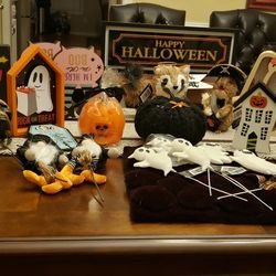 Halloween Party Items & Decorations 