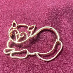 Cat outline Brooch/pin