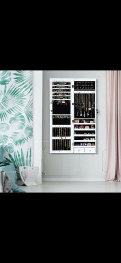 jewelery mirror