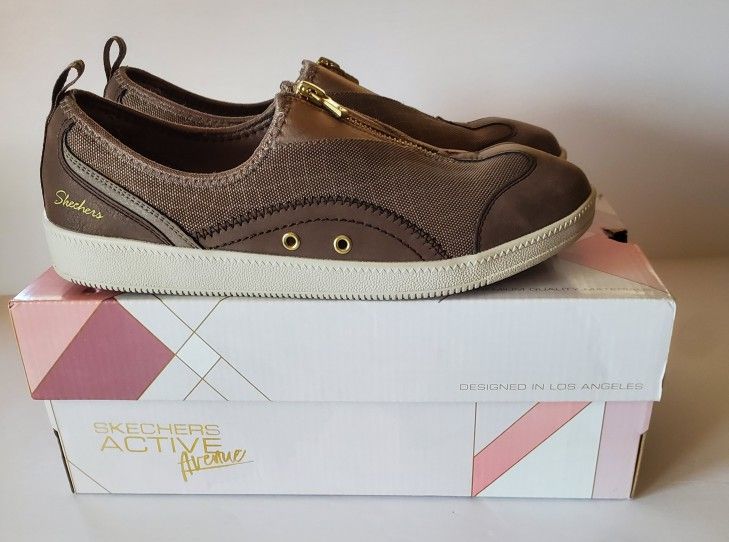 NEW Skechers Shoes Womens Madison Ave City Muze Sneakers Slip On