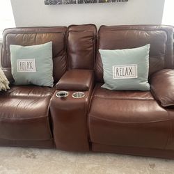 Reclinable Couches