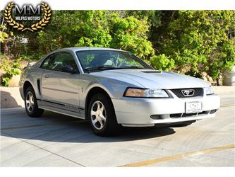 2000 Ford Mustang