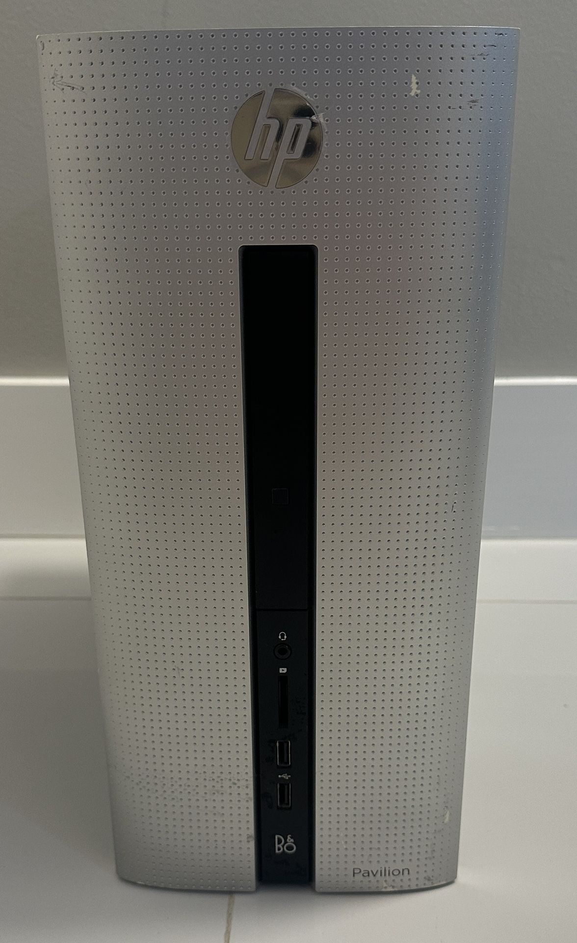 HP pavilion desktop computer