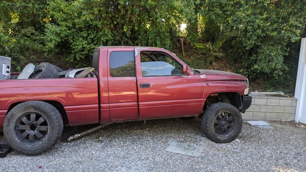2000 Dodge Ram 1500 Lifted for Sale in Los Angeles, CA - OfferUp