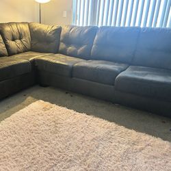 Sectional Sofa 