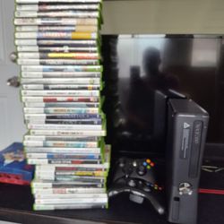 Xbox 360 With 3 Controller's And All The Games 
