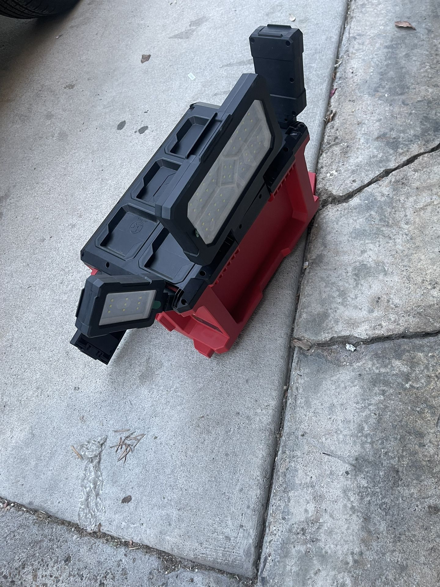 Milwaukee Light Packout