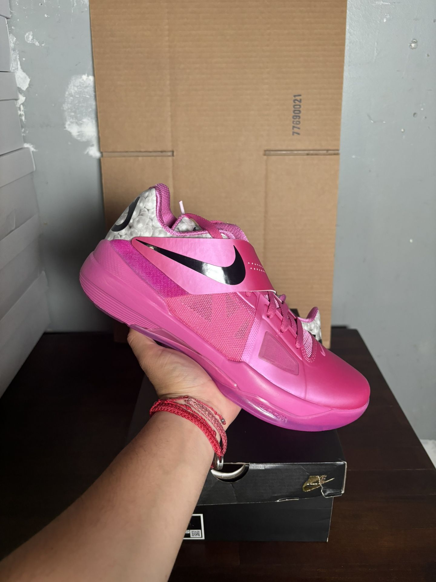 Nike KD 4 Aunt Pearl (2024)