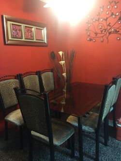 Table with 6 Chair