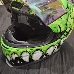 Helmet Icon