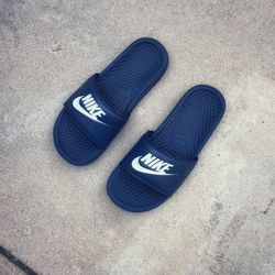 Nike Slides Size 7 