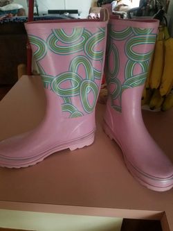 Old Navy rain boots