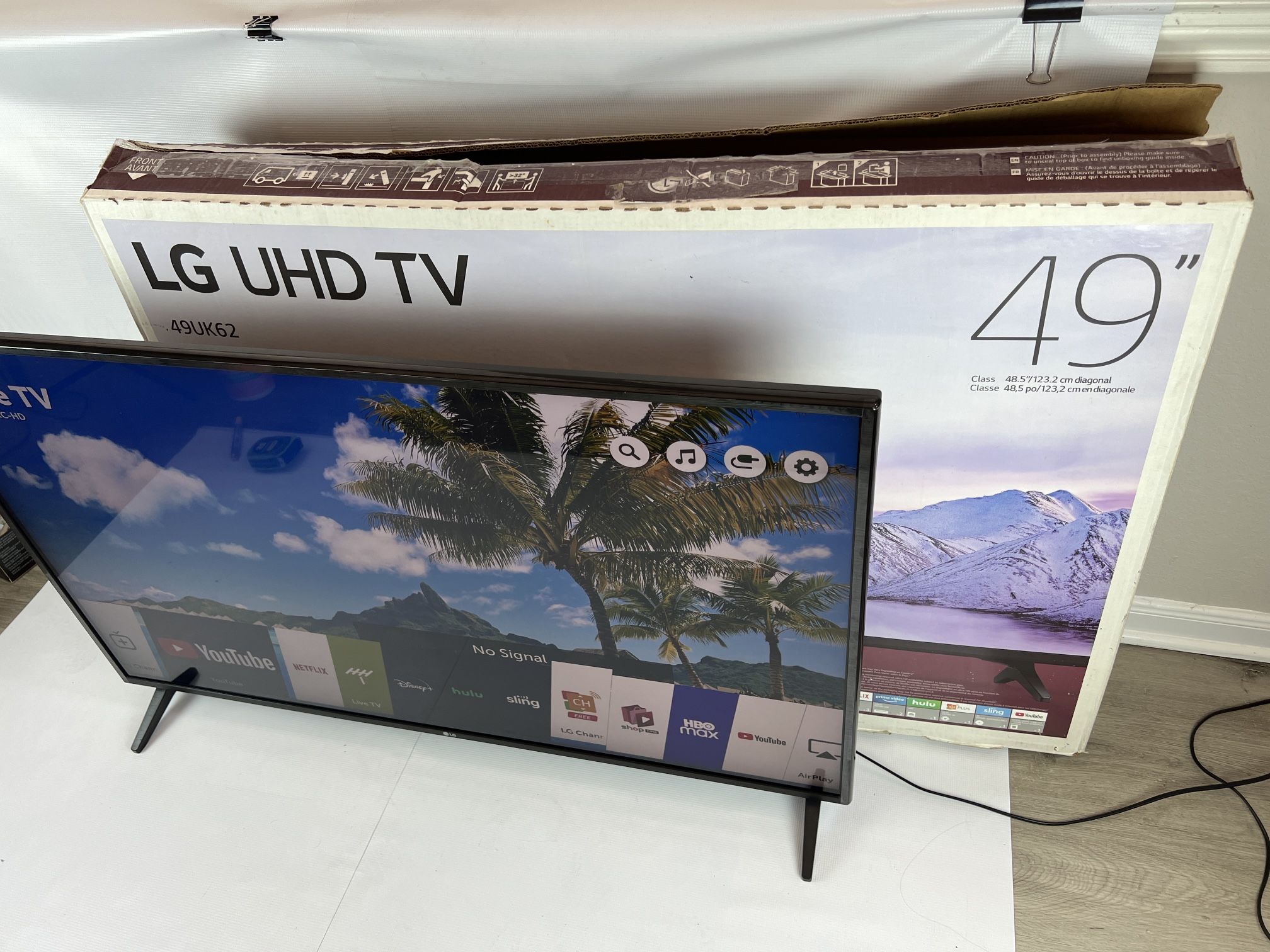 LG 49" Class 4K (2160P) Ultra HD Smart LED HDR TV 49UK6200PUA