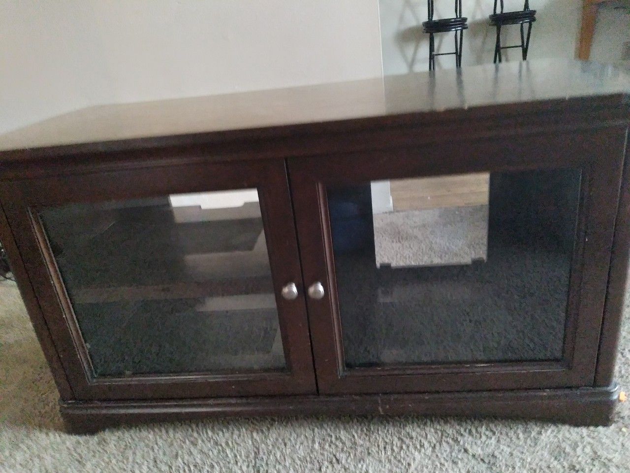 Entertainment center/TV stand