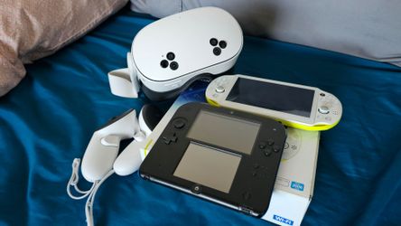 Meta Quest 3s, Ps Vita and 2ds