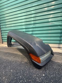 Jeep Wrangler Rubicon 2018 2019 2020 .. 2021 2022 2023 2024 Right Side Flare W/ Turn Signal OEM