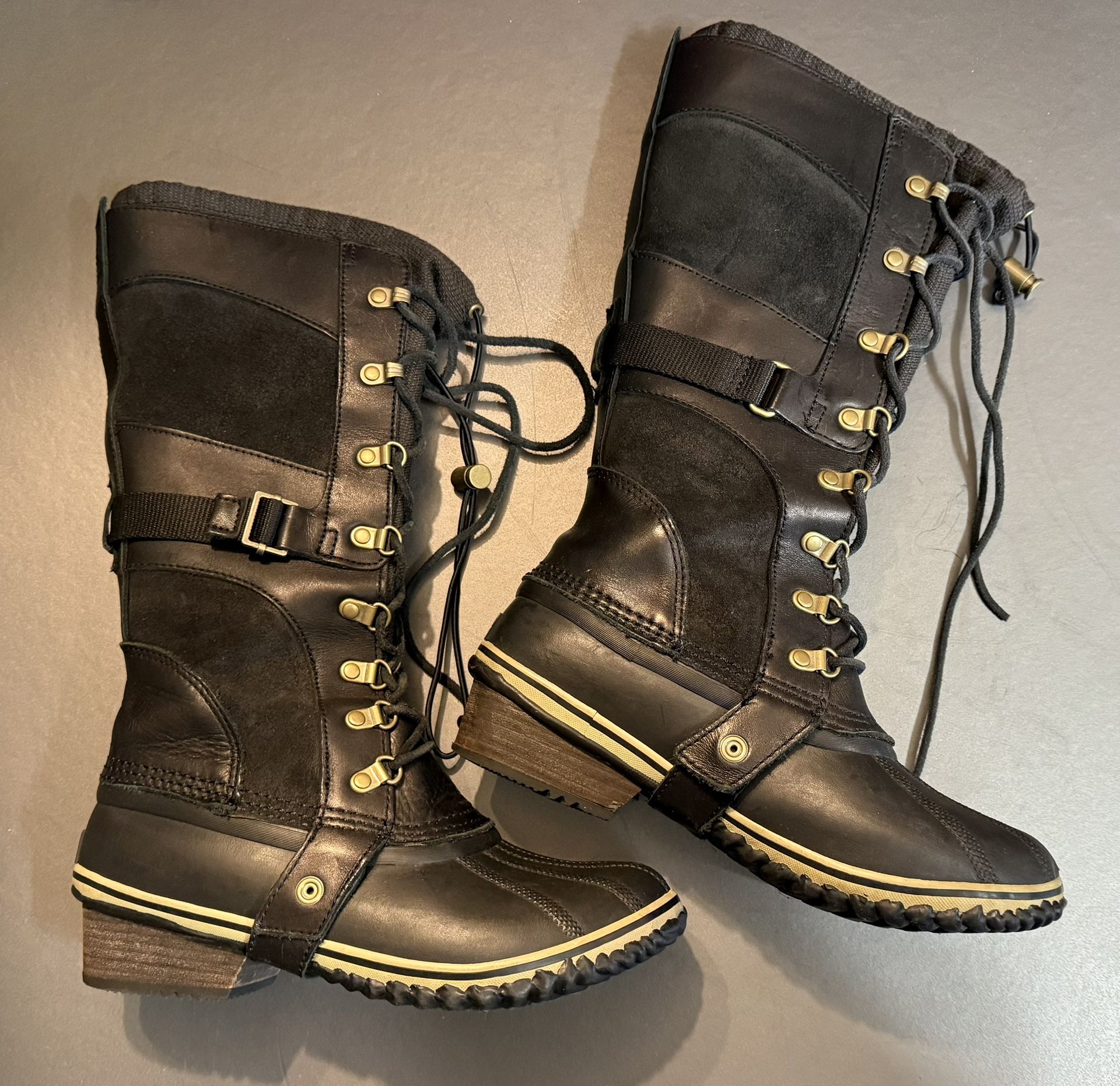 SOREL Black Suede Leather Lace Up Buckle Riding Snow Boots Carly Conquest Tall 8