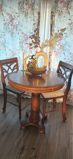 Dinning table