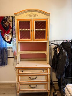 Vintage hutch