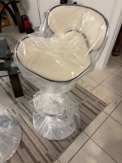 3 Adjustable Bar Stool with Cream Cushion