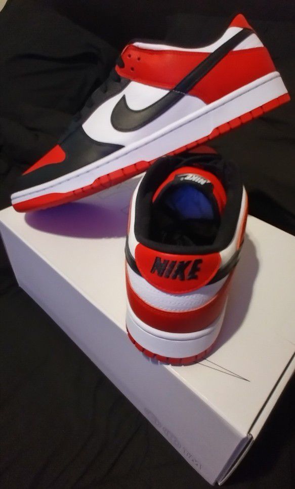 Nike Dunk Low "Bred Toe" Custom 