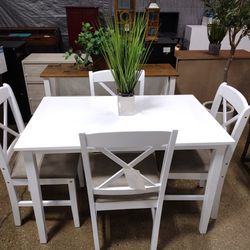 5 Pc  Dining Set With Cushion Seats (New)