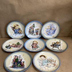 Christmas Decorative Plates By Bertha Hummel 