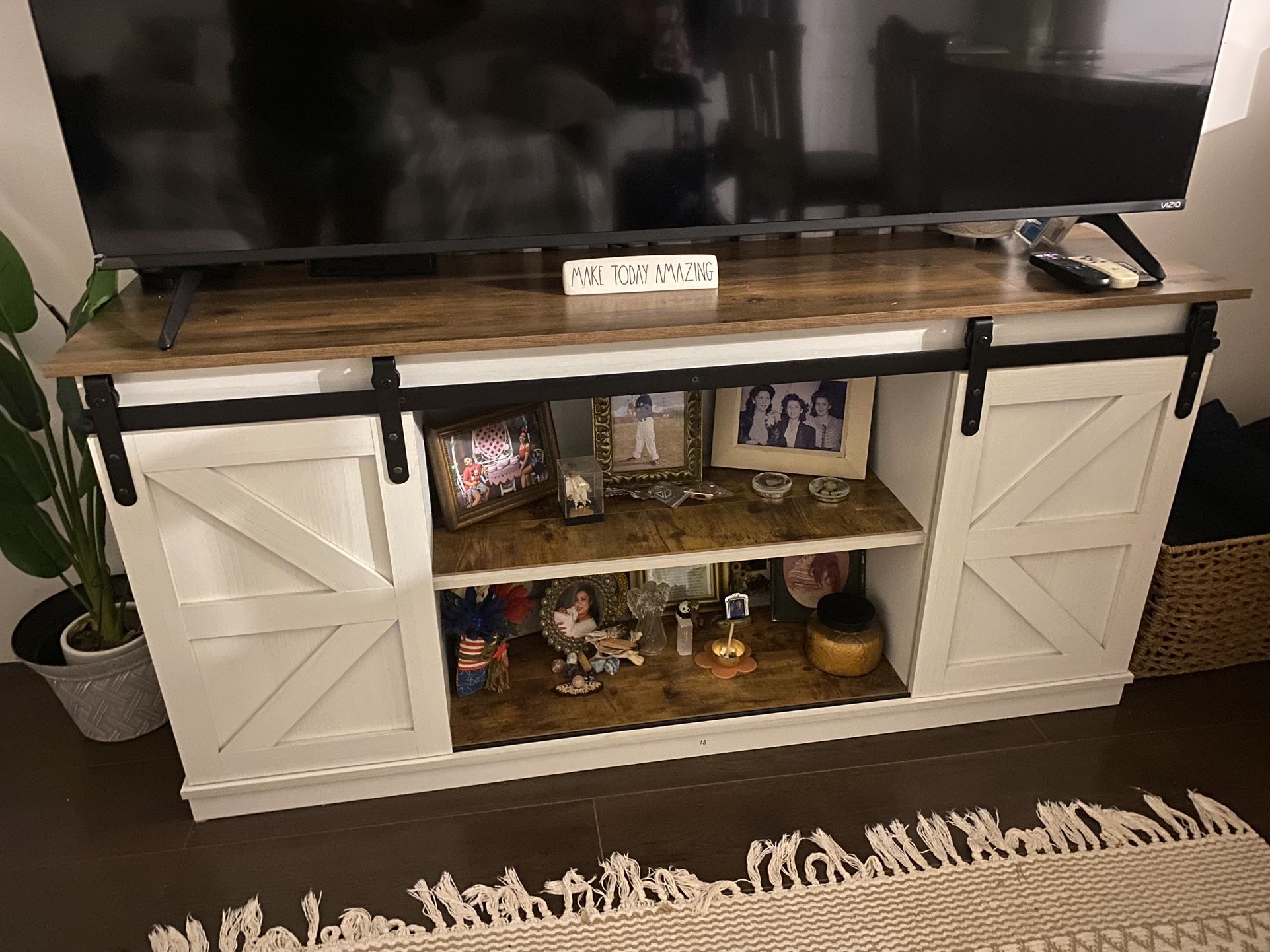 Taft Avenue TV Stand For TVs Up To 65"