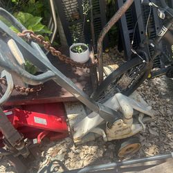 Pallet Jacks 