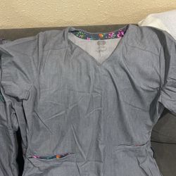 Scrubs Pair Vince Camuto 