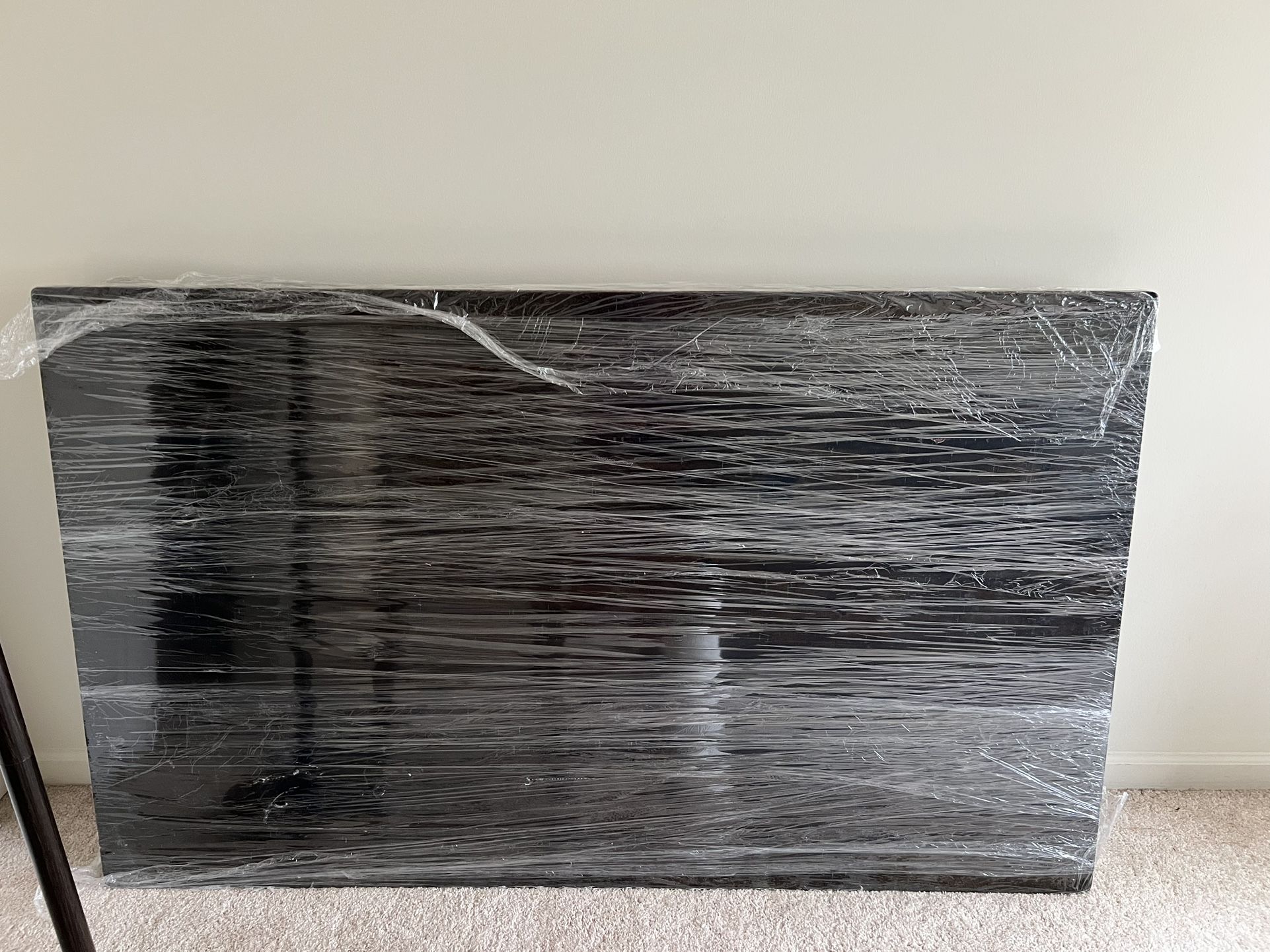 Dining Table(see Description)