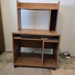 FREE - PICK-UP TODAY - Computer Desk / Work Center