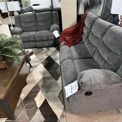 Reclining Sofa Or Love Seat $599 Each Your Choice 