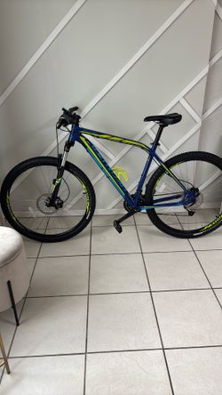 MTB Specializes Rockhopper 29”XL