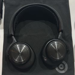 Steelseries Arctis Nova Pro Wireless 