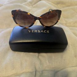 Authentic Versace Sunglasses Like New In Surprise 