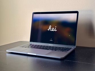 2022 MacBook Pro 13” M2 8GB 512GB – Excellent Condition