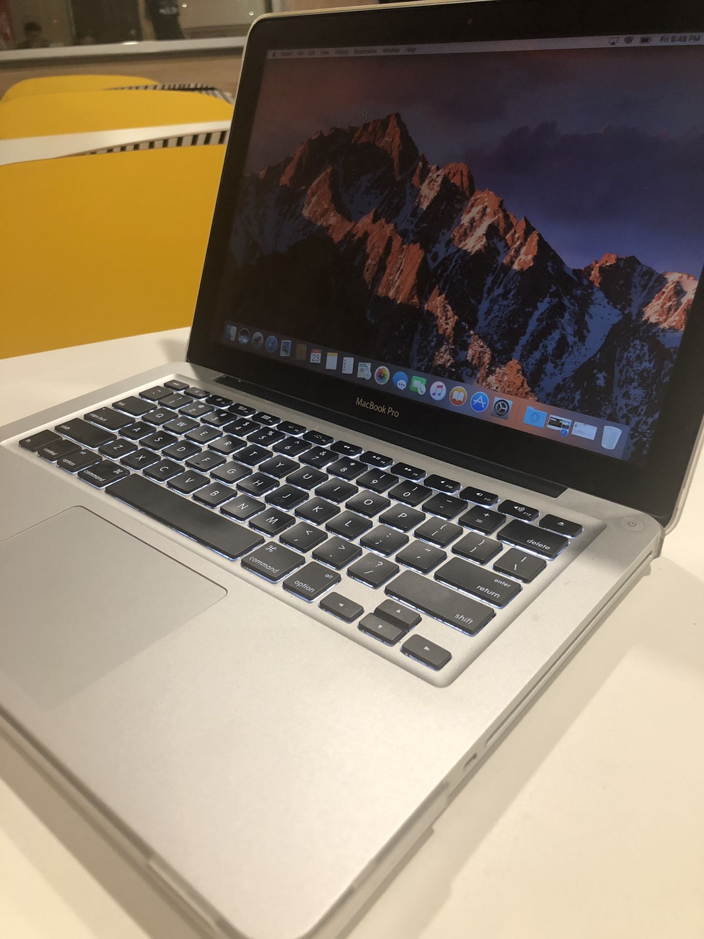 MacBook Pro 13”