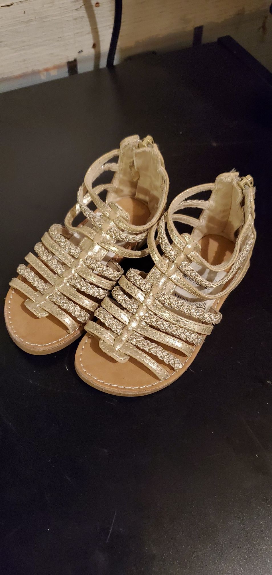 Girl shoes size 8