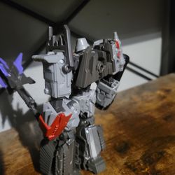 Studio series gamer edition megatron