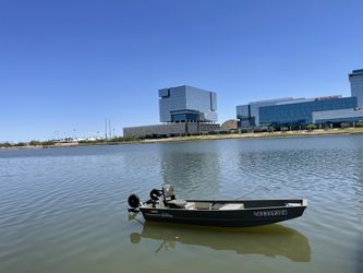 12’ Tracker Jon Boat With 15HP Outboard Motor