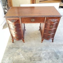 Classic Vintage Solid Maple Wood 8-Drawer Desk 