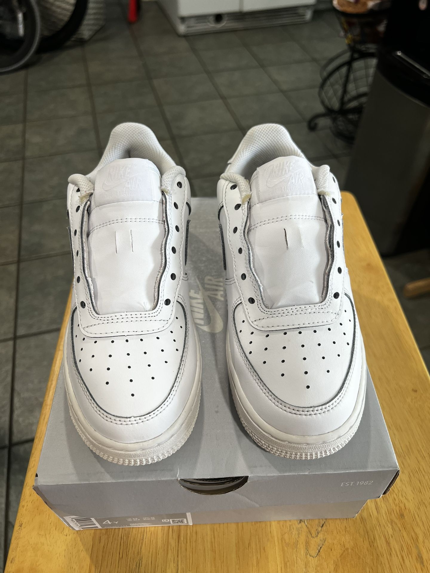 Nike Air Force 1 | 4 Youth Used $45.00