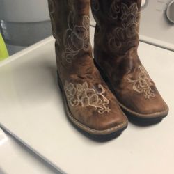Girls Boots Size 1.0 D