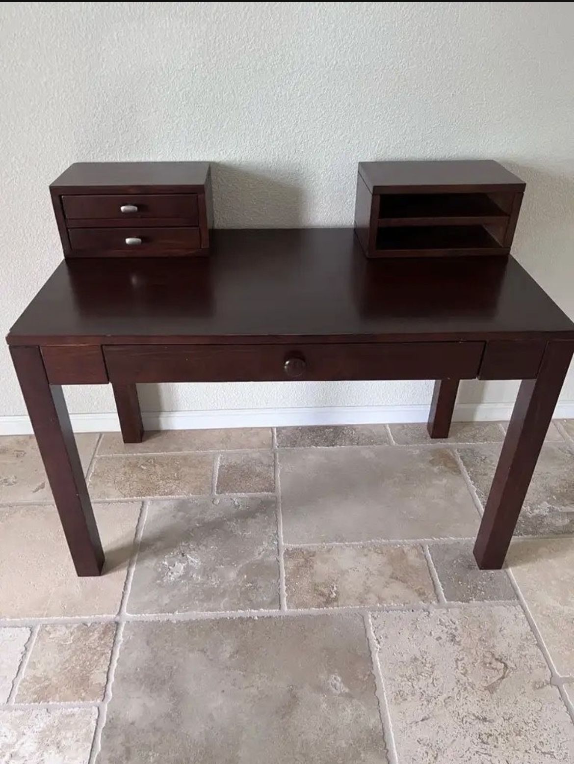 High Quality Solid Wood Desk With Great Condition 